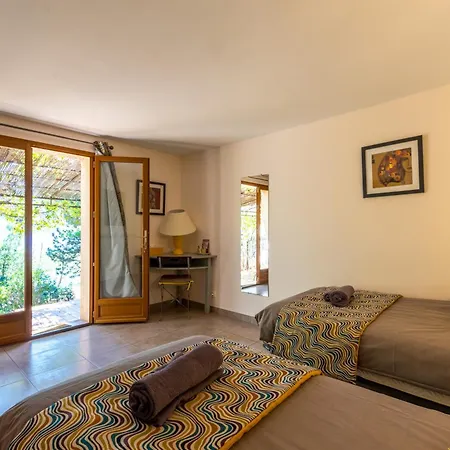 De Riri Hotel Celles (Languedoc-Roussillon)